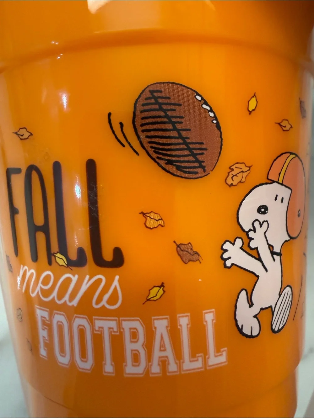 Peanuts Football 4 16oz Plastic Cups. NWT.